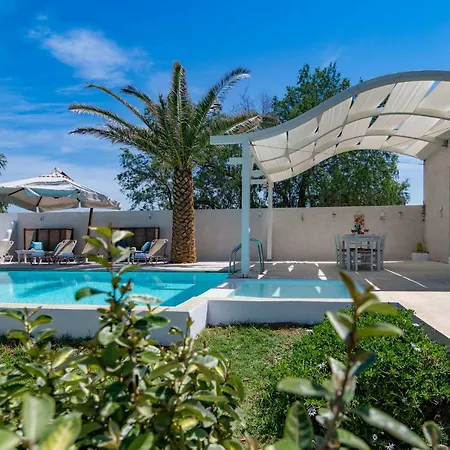 Almirikia Villa