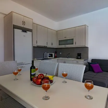 Villa Almirikia *